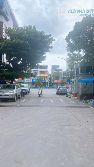 CC Cần Bán Lô Đất Trung Tâm Cột 3-Ô góc siêu đẹp-S= 58m²/mt:6,5-Giá 7,3 tỷ