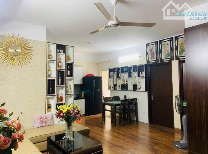BÁN NHÀ TRUNG TÂM QUẬN THANH XUÂN - LO GÓC DIỆN TÍCH 60M2 - GIÁ 9.3 TỶ.