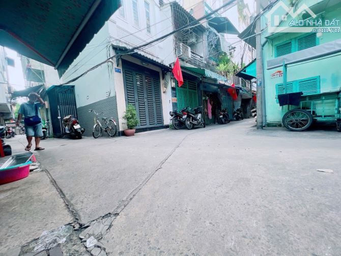 BÁN NHÀ 1 XẸT KHÁNH HỘI QUẬN 4 - 3TẦNG -4x10 - SHR- HOÀN CÔNG ĐỦ- NỞ HẬU- SÁT Đ 48 -7TỶ