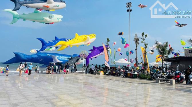 BÁN LÔ ĐẤT ĐI BỘ RA QUẢNG TRƯỜNG PHƯỚC HẢI - TP HỒ CHÍ MINH MỚI.  Dt: 100m2 full thổ cư