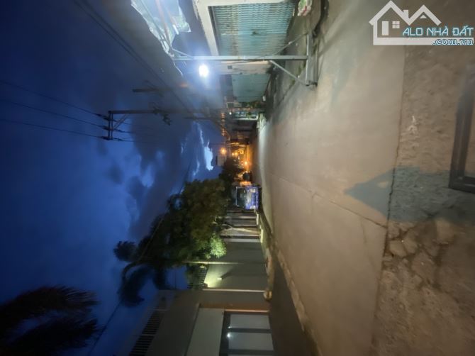 Ban nha Quận 8 - An Dương Vương gần Bình Phú, Q6.4×16m×5tầng. Chỉ 8.T