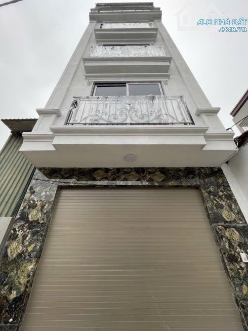 🏣 KIM CHUNG - NHÀ MỚI - NGÕ THÔNG - Ô TÔ 4 CHỖ ĐỖ CỬA - TIỆN ÍCH ĐẦY ĐỦ XUNG QUANH...