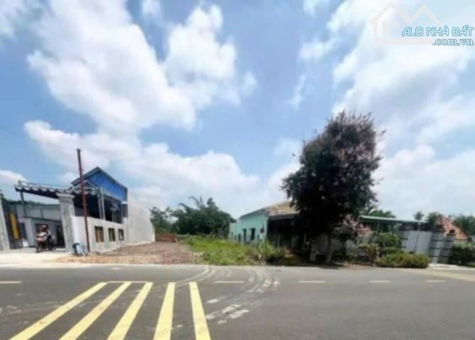 Cần ra gấp lô đất 533m2 ở Chơn Thành, Bình Phước