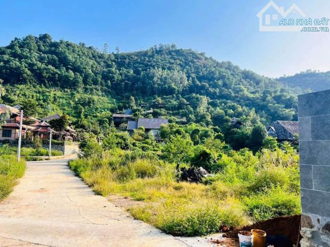 Cần bán 2000m2 có 2 mặt đường nằm trong Quần thể nghỉ dưỡng Thung Lũng Ngọc Linh Tiến Xuân