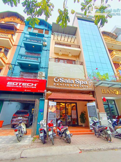 Ô tô tránh, kinh doanh sầm uất, dòng tiền 400tr/năm phố Trần Quang Diệu. 54m² x 6T MT