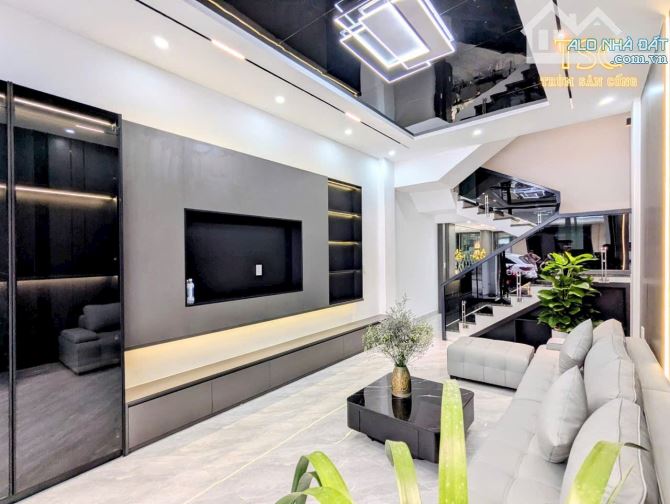 🏠 Bán căn 3 tầng độc lập mặt đường khu phân lô Chợ Thiên Lôi, Trần Nguyên Hãn.