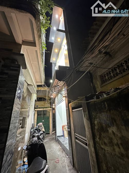 🦋 Chỉ 1,920 ty Bán nhà 3 tầng tại ngõ 9 dư hàng ,lê chân ,hp  Lô góc xây mới độc lập