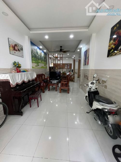 NHÀ ĐẸP NỞ HẬU 71M2 - RẺ NHẤT KHU PHỐ, TRẦN VĂN ƠN TÂN PHÚ, 6 TỶ XÍU