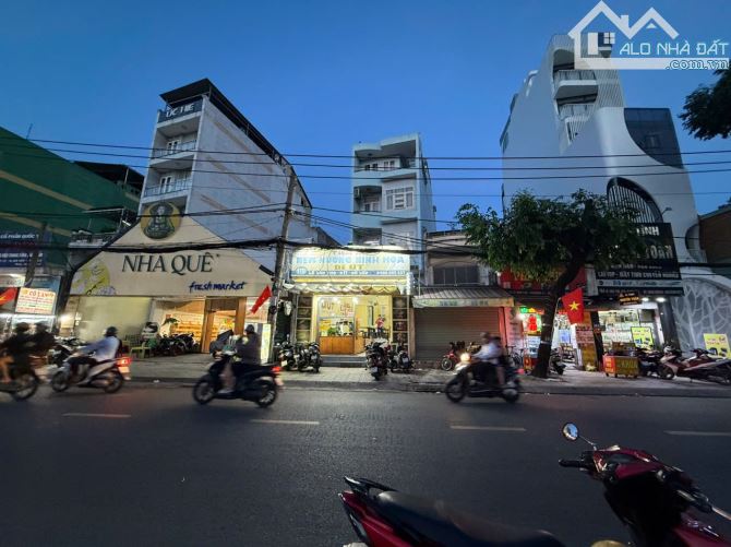 Bán MT Lê Văn Thọ f11 đối diện công viên làng hoa