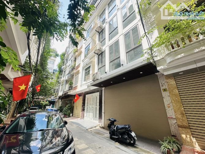 TÒA NHÀ HIẾM VĂN PHÒNG 8 NỔI - 1 HẦM KẾT HỢP Ở VÀ KINH DOANH - Ô TÔ TRÁNH, THANG MÁY NHẬP