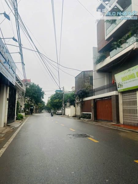 -- MẢNH ĐẤT MẶT ĐƯỜNG KÊNH =P LÔC VƯỢNG - TP NAM ĐỊNH