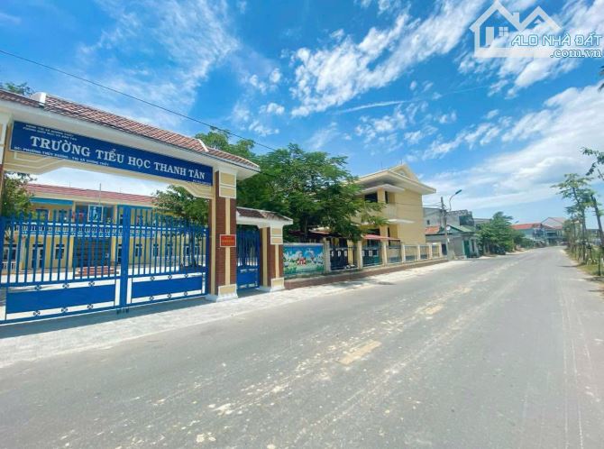 Đất mặt tiền Khúc Thừa Dụ, liền kề kqh CIC8.