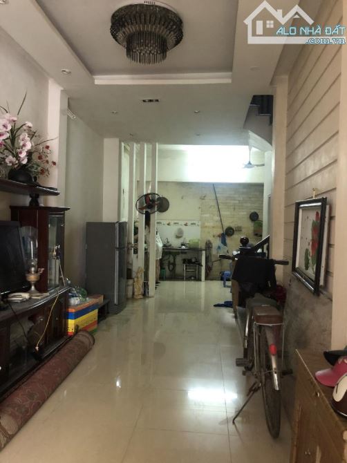 Bán nhà Lĩnh Nam – 50m² ba gác  phi vèo vèo ,kinh doanh vị trí cực đẹp nhỉnh 8 tỷ