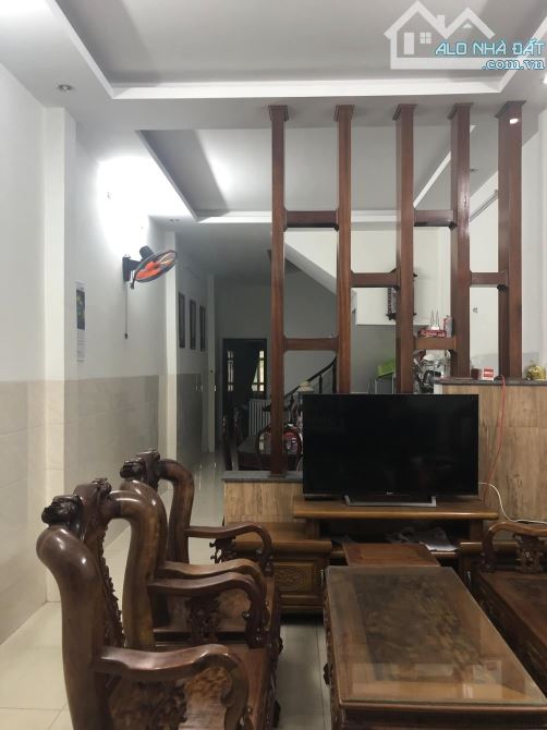 🚗 Cần bán Nhà 1 trệt 1 lầu – Hẻm ô tô Lê Ngọc Hân, P.1 – 171m² – 11 tỷ – Vị trí vàng
