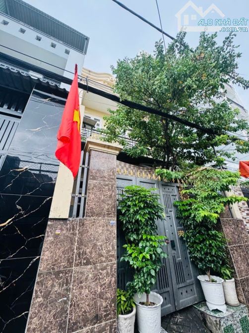BÁN NHÀ KHU TÂY THẠNH, LƯU CHÍ HIẾU - HẺM XE HƠI, 70M2, NGANG 4M, 2 TẦNG Ở NGAY - HƠN 6Tỷ