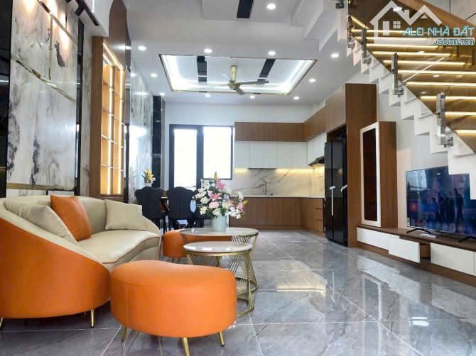Bán nhà Nguyễn Cửu Đàm, Tân Phú / 56m2 / 2 tỷ 700 triệu / sổ hồng riêng