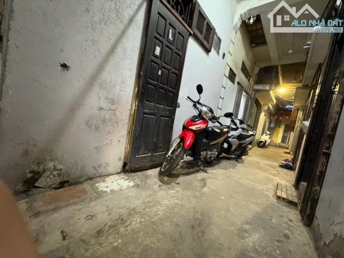 bán nhà Đội Cấn, Ba Đình – DT 24m² x 3Tầng, MT 3.5m, ngõ thông vị trí gần Văn Cao, gần Hồ