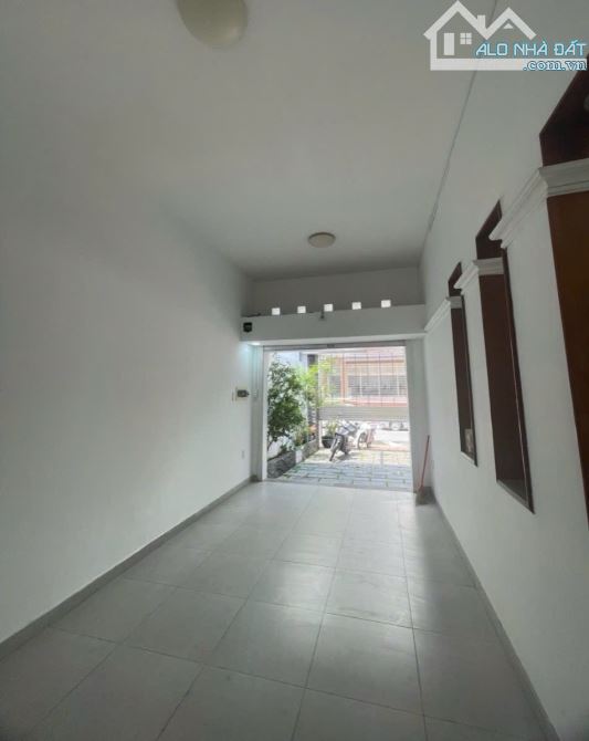 Q7 BIỆT THỰ NAM LONG 8x24M 3 TẦNG PHONG CÁCH HIỆN ĐẠI KHU AN NINH GẦN Q1 28.xT