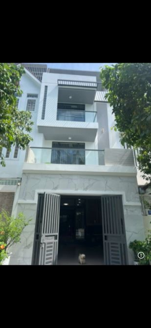 Nhà 4lầu sổđỏ siêu đẹp nội thất full gỗ 102m2 mặt 5m hướng TN đs 4 Thích Quảng Đức