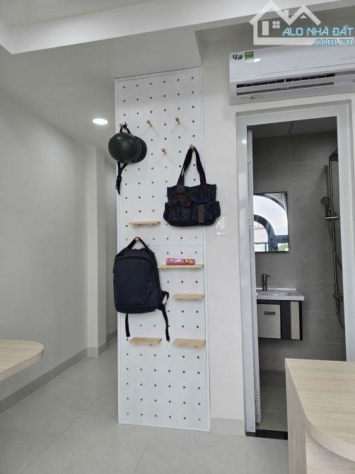 Siêu phẩm CHDV 6 tầng mới Khu Tên Lửa BT 80m2 chỉ 9 đồng xíu.