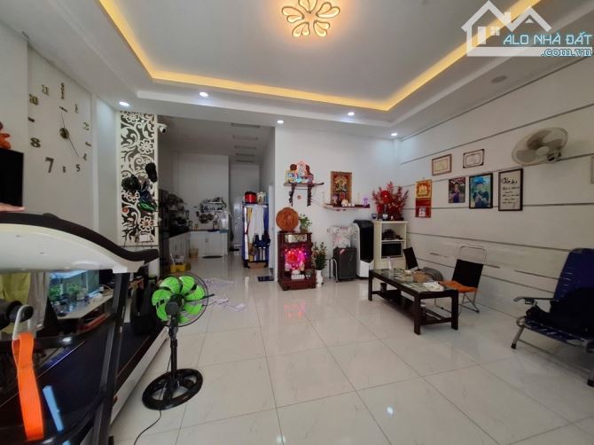NHÀ KHÔNG LỘ GIỚI, DT ĐẸP 6x16m2, Lê Đình Cẩn, Chỉ Hơn 5Tỷ xíu