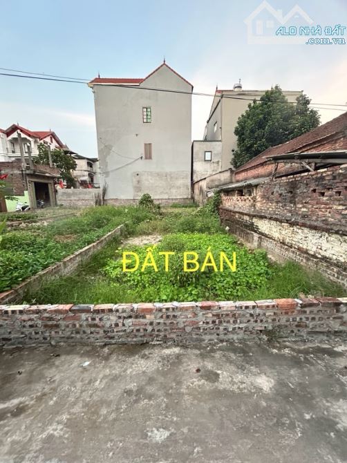 Bán Đất 54 m2 - trí Quả - Thuận Thành - Bắc Ninh