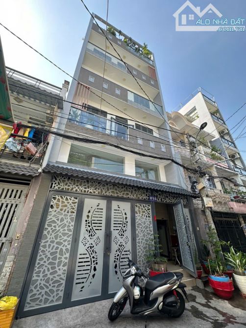 Nhà hẻm HXT 10m Minh Phụng Q11 . DT : 8 x 16m . 3 Lầu  Giá : 16.5 tỷ TL
