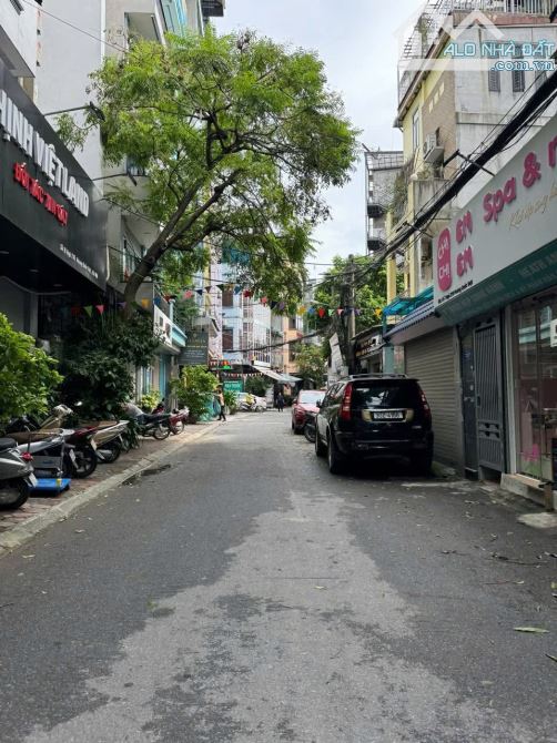 PHÂN LÔ HOÀNG QUỐC VIỆT - KINH DOANH OTO VÀO NHÀ - 7 TẦNG THANG MÁY FULL NỘI THẤT