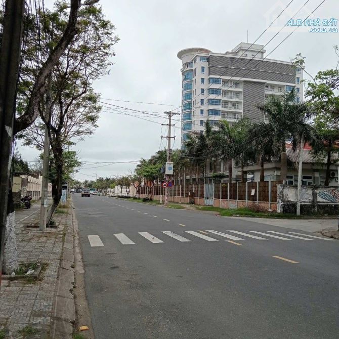 Mô tả chi tiết 💥💥💥 SÁT BIỂN MỸ KHÊ - MẶT TIỀN NGANG 11M (DT LỚN : 280m2) ĐƯỜNG 10m5 PHA