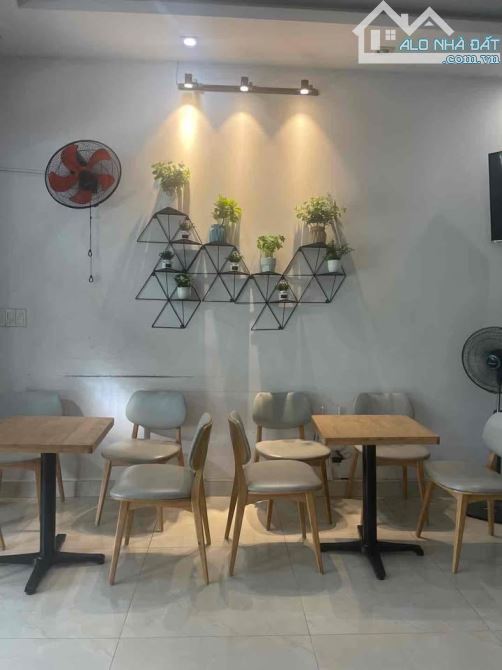 NHÀ 3 TẦNG 1 TUM ĐƯỜNG NGUYỄN VĂN THỦ - VIEW CÔNG VIÊN - GIÁ 9,X TỶ