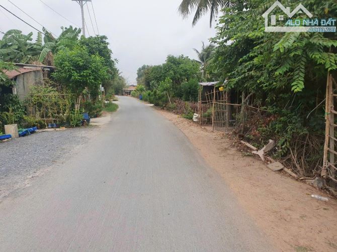 1tỷ1/ 774m2. MT Nguyễn Thị Thạo, Củ Chi. Gần KCN Tây Bắc. Sổ hồng