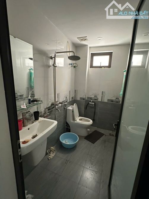 Cho thuê nhà ở Vân Canh, 40m2, 4 tầng, 4 ngủ, full dh,nl, giường, tủ, giá 10tr/th