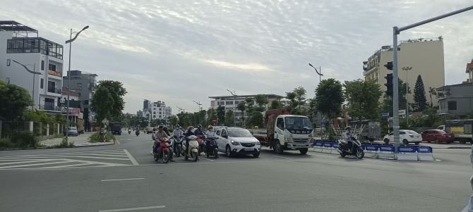 Bán nhanh lô đất Ngọc Thụy, 110M X MT 10m, giá đầu tư