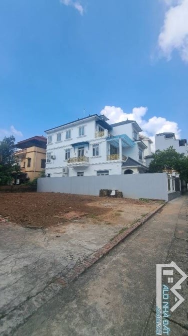 ĐẤT ĐẸP NGỌC THỤY - THÔNG SỐ VÀNG - Ô TÔ  VÀO RA VÀO THOẢI MÁI -
