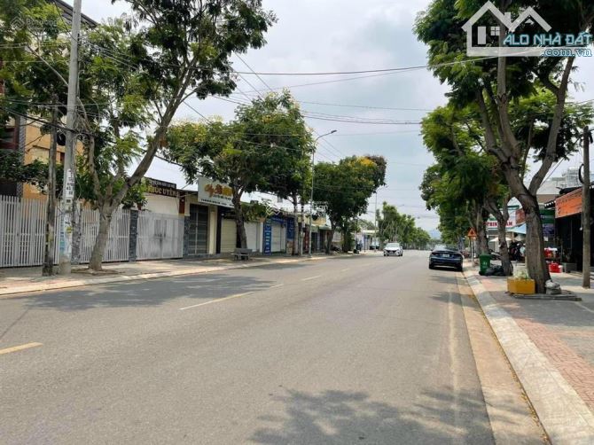 CHỦ NGỘP CẮT LỖ LÔ 126m2 GIÁ 2 TỶ 3, GẦN VINCOM LONG THÀNH
