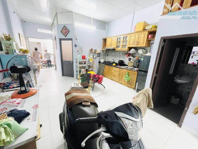 Bán nhà đẹp 4.5m x 11m vào ở ngay.Huỳnh Tấn Phát,Quận 7.Giá 3.3 tỷ.