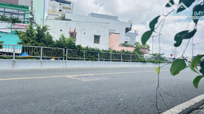 VIP – 2 MẶT TIỀN LÔ GÓC NGUYỄN VĂN LUÔNG – QUẬN 6 (M23409,14B)