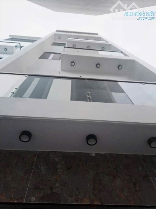 BÁN NHÀ LÔ GÓC BÁT KHỐI LONG BIÊN NHỈNH 5 TỶ 35m MT 4m Ô TÔ KINH DOANH GẦN phố Thạch Bàn