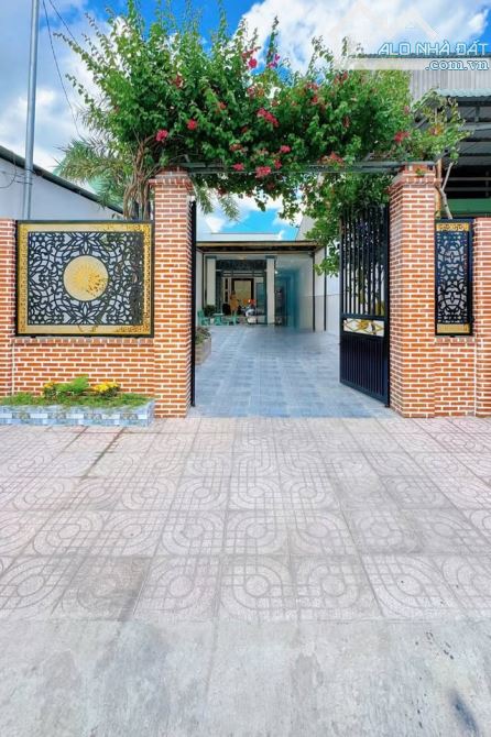 Chủ bán nhà vườn Mặt tiền liên xã  Ấp 3 Mỹ Yên - Bến Lức 6 x 58