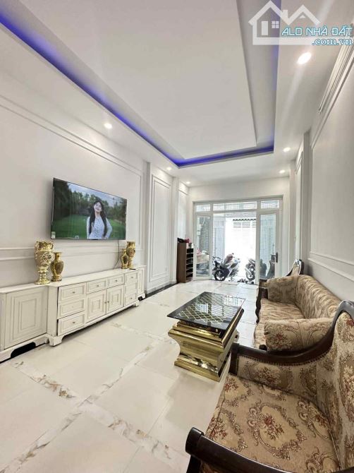 Bán Nhà Mới Đẹp, Lê Trọng Tấn, Tân Phú, Hẻm 8M, 68M2, 4 Tầng, Chỉ Hơn 8 Tỷ