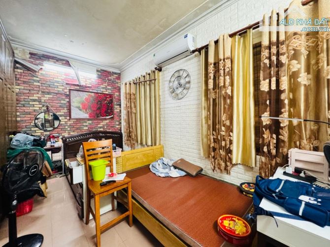 Mặt phố Vũ Tông Phan - Thanh Xuân  Dt: 82m2, 6 tầng, mt6m, giá 47.x tỷ
