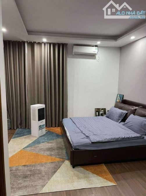 Hoàng quốc Việt lô góc kinh doanh phân lô quân đội 36m 6 tầng mt 8m giá 13.8 tỷ