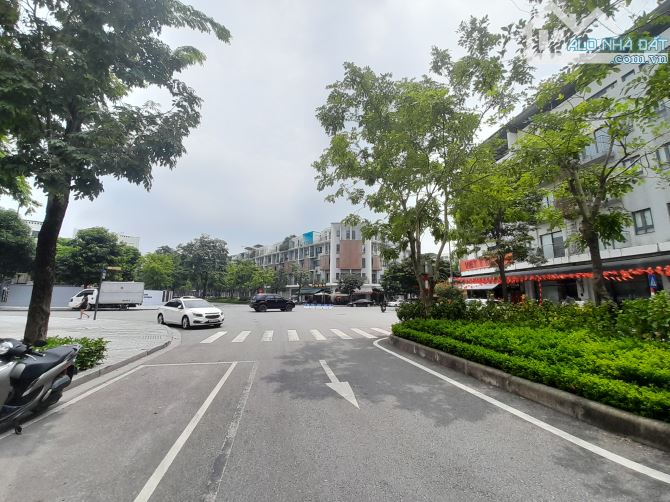 BÁN LIỀN KỀ THE MANOR CENTRAL PARK, HOÀNG MAI, 75M,5T,MT5M, KINH DOANH,VĂN PHÒNG,ĐẲNG CẤP.