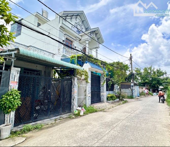 BÁN NHÀ TÂN XUÂN – HÓC MÔN | 5.3x17m | HẺM XE HƠI | CÁCH LÊ THỊ HÀ 100m 🌟