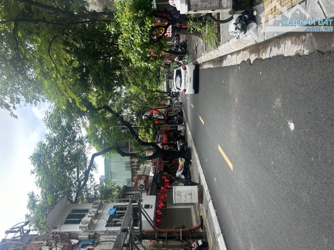 NHÀ ĐẸP THANG MÁY,VỊ TRÍ VÀNG,MẶT PHỐ, KINH DOANH ĐỈNH