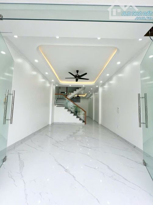 Cần bán nhà 4 tầng hoàn thiện mới tinh tại Him Lam Hùng Vương Hồng Bàng.