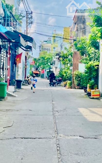 - Nhà 4 tầng (4*19,42)m-Tân Kỳ Tân Quý-Bình Tân-Tp HCM.
