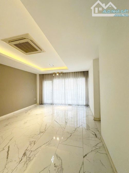 CHO THUÊ NGUYÊN CĂN NGUYỄN CƠ THẠCH – SALA  Diện tích : 7,1m x 24m
