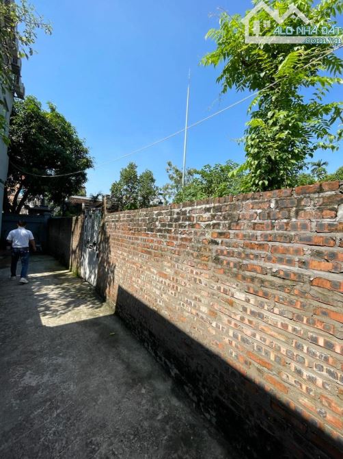Quá Rẻ! Đất rộng Mai Phúc 250m, MT 15m, ngõ nông, 15m ra phố, giá đầu tư quá tốt 14 tỷ.