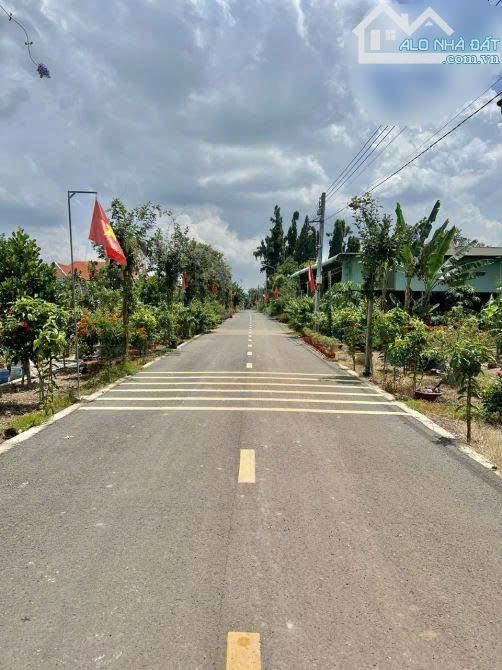 Bán gấp đất TP. Hồ Chí Minh 2440 m2 đất thổ vườn gần đường nhựa DH507